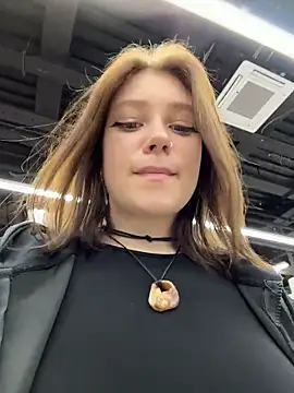 lucy-joy online show from February 2026 11:20:02 AM