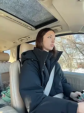 DollyTall online show from January 2026 09:14:01 AM