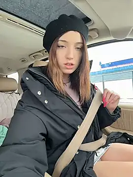 DollyTall online show from February 2026 07:15:01 AM