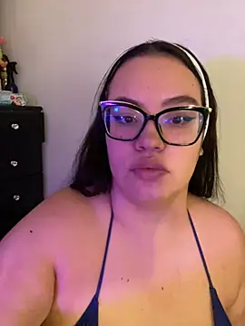 Emily Taylor2 online show from November 2025 02:00:02 AM