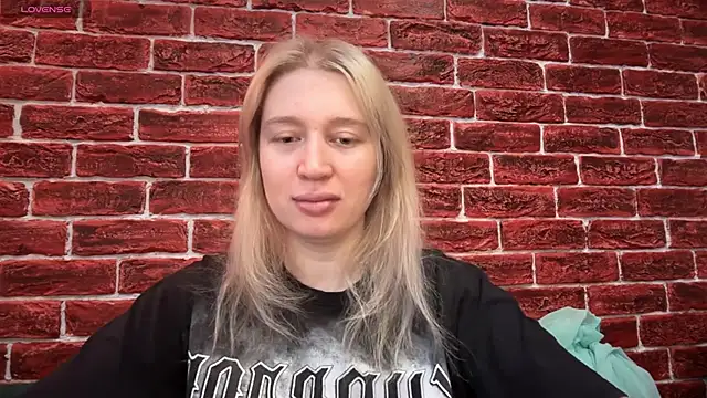 CitrusBlissss online show from November 2025 02:10:01 AM