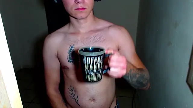 Snapshot of BlondZilla chatting on February 2026 04:41:01 AM BlondZilla online show from February 2026 04:41:01 AM