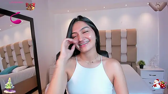 AidaJones online show from November 2025 12:19:02 PM