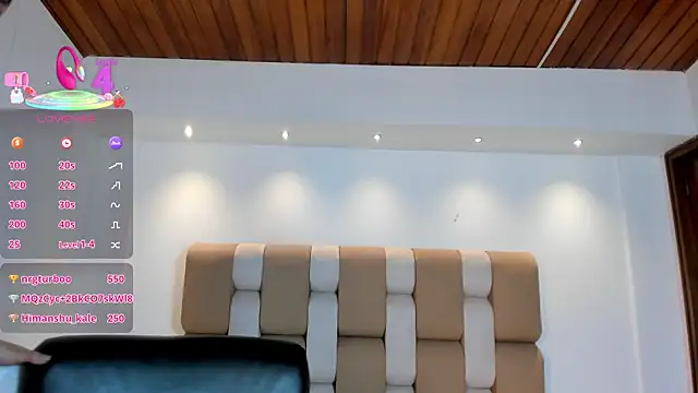 AidaJones online show from December 2025 11:42:02 PM