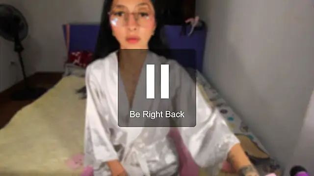Snapshot of Anais_lux chatting on May 2026 01:44:02 AM Anais lux online show from May 2026 01:44:02 AM
