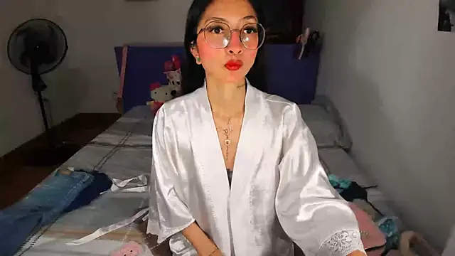 Snapshot of Anais_lux chatting on May 2026 11:56:01 PM Anais lux online show from May 2026 11:56:01 PM