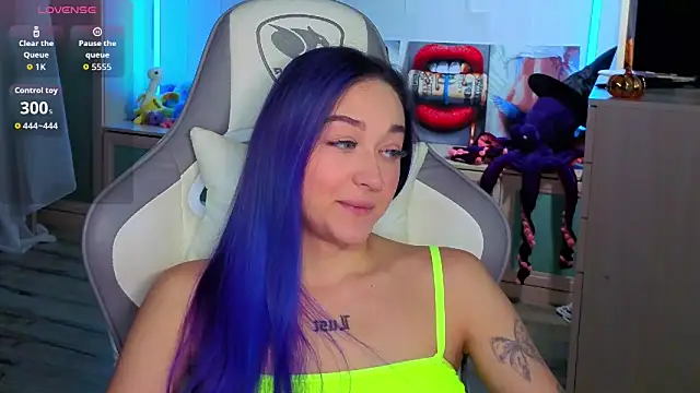 Im suka online show from November 2025 03:50:01 AM