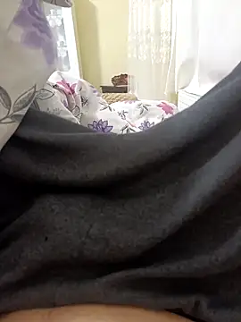 Snapshot of byemre09 chatting on February 2026 05:42:01 PM byemre09 online show from February 2026 05:42:01 PM