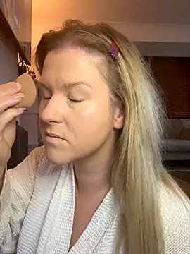 Charleigh xx online show from November 2025 11:54:01 AM