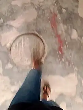 Saxyboy2002 online show from November 2025 07:08:02 AM