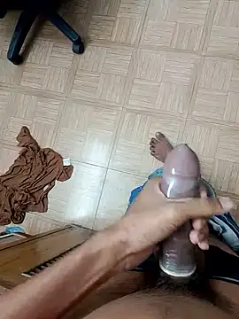 Saxyboy2002 online show from December 2025 06:30:02 AM