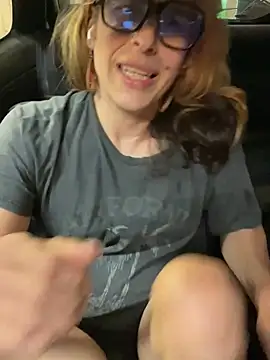 mayra mayhem online show from June 2026 08:23:01 PM