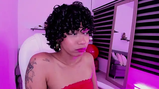 Snapshot of aitana_kahlo chatting on November 2025 07:51:02 PM aitana kahlo online show from November 2025 07:51:02 PM