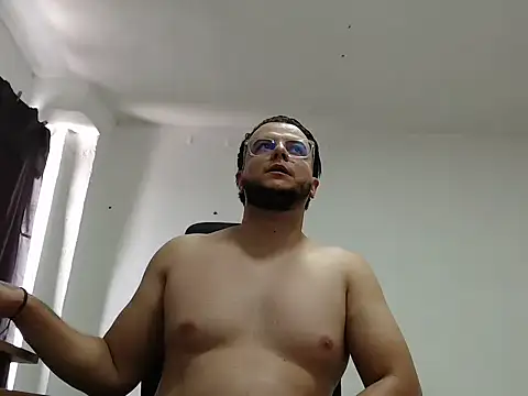 cloudsxxx online show from April 2026 05:14:02 PM