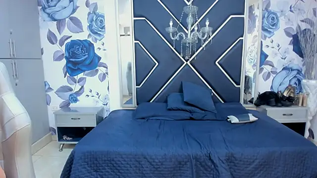 LatinaHoleQueen online show from October 2025 02:24:02 PM