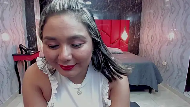 Snapshot of LatinaHoleQueen chatting on May 2026 03:29:01 PM LatinaHoleQueen online show from May 2026 03:29:01 PM