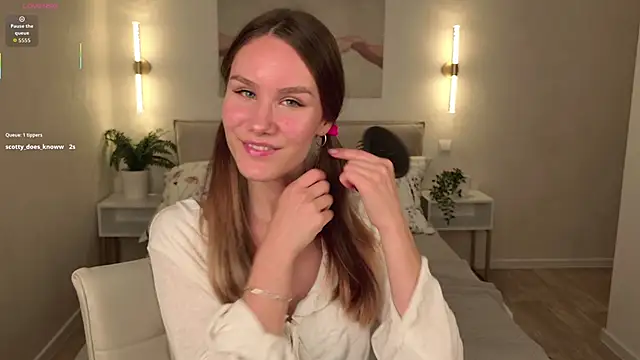  Clare Florence  online show from October 2025 01:42:02 PM