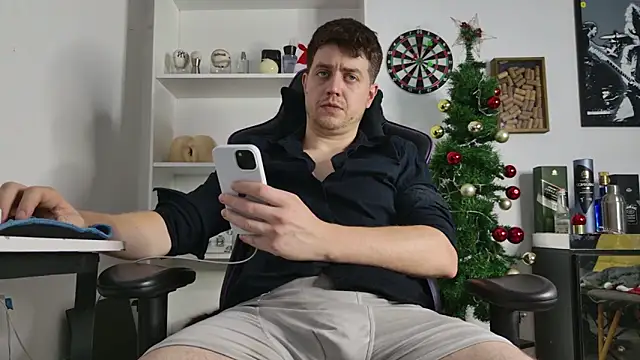 aaron nvk online show from December 2025 12:40:02 AM