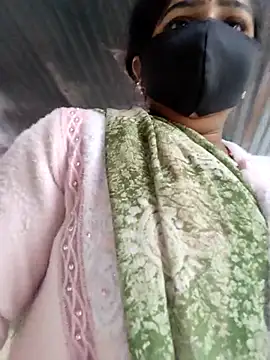 Snapshot of Falguni_Desai chatting on December 2025 02:40:01 AM Falguni Desai online show from December 2025 02:40:01 AM