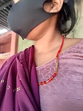 Snapshot of Falguni_Desai chatting on May 2026 06:21:01 AM Falguni Desai online show from May 2026 06:21:01 AM