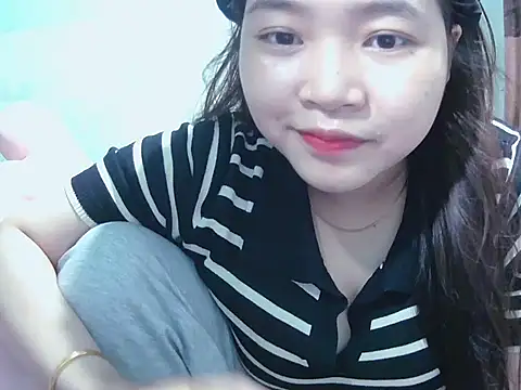 Lily3322 online show from September 2025 03:17:02 PM