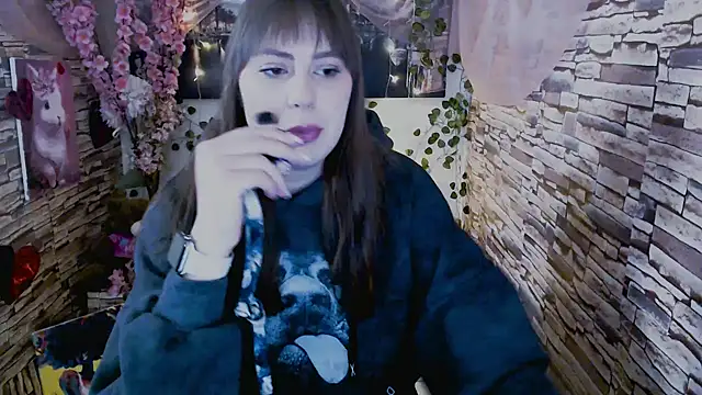 Amanda Bright  online show from October 2025 06:30:02 AM