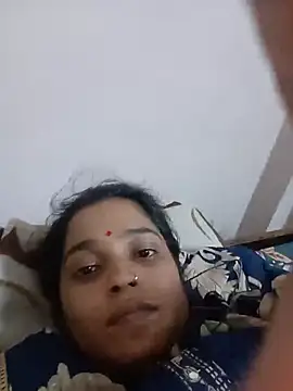 Snapshot of Trisha_71 chatting on June 2026 03:45:01 PM Trisha 71 online show from June 2026 03:45:01 PM