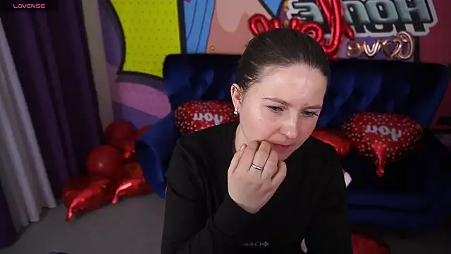 CraveeDoll online show from February 2026 01:48:02 PM