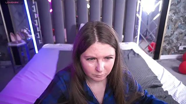 CraveeDoll online show from March 2026 07:49:02 PM