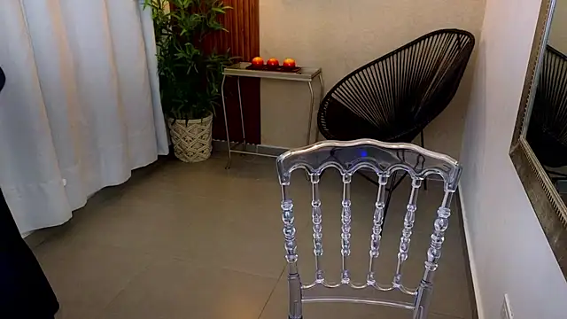 Lia Mar  online show from November 2025 06:07:01 PM