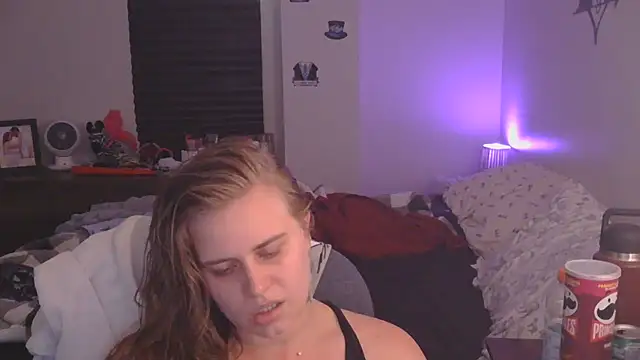 Snapshot of Sexyblonde12344 chatting on September 2025 06:31:02 PM Sexyblonde12344 online show from September 2025 06:31:02 PM