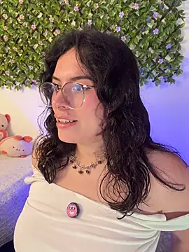 Katheerine online show from December 2025 01:35:02 AM