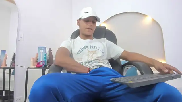 Ricky Owens1 online show from December 2025 08:48:02 PM