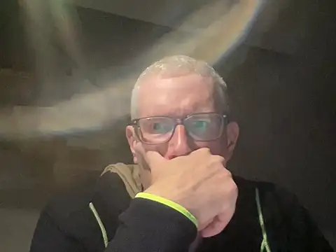 Snapshot of choupipat1 chatting on September 2025 10:26:02 PM choupipat1 online show from September 2025 10:26:02 PM