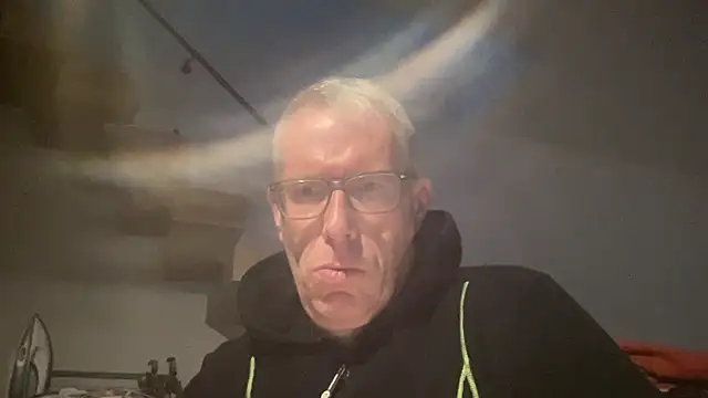 Snapshot of choupipat1 chatting on October 2025 05:35:02 AM choupipat1 online show from October 2025 05:35:02 AM