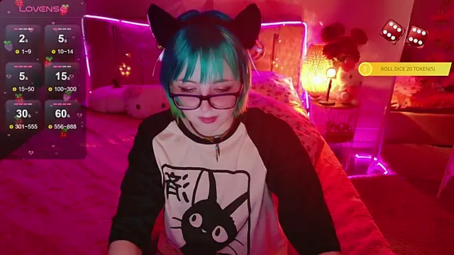 Snapshot of CoralineYoung chatting on February 2026 10:11:02 AM CoralineYoung online show from February 2026 10:11:02 AM