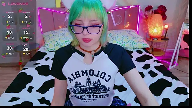 CoralineYoung online show from April 2026 10:08:02 AM