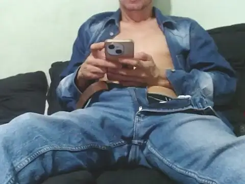 Breiner hotxxl online show from September 2025 04:34:02 AM