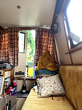 ladyboatlady online show from October 2025 01:23:04 PM