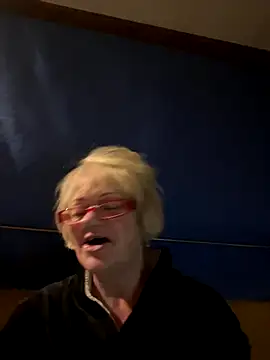 ladyboatlady online show from November 2025 06:57:01 AM