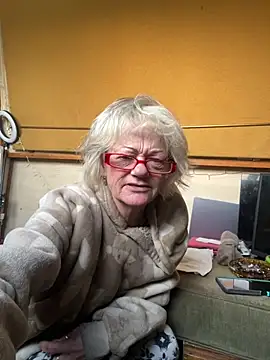 Snapshot of ladyboatlady chatting on March 2026 07:14:02 AM ladyboatlady online show from March 2026 07:14:02 AM