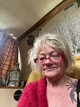 ladyboatlady online show from April 2026 06:55:02 AM