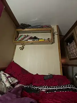 ladyboatlady online show from April 2026 08:44:02 PM