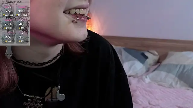 Snapshot of TaiteBeat chatting on October 2025 05:47:02 PM TaiteBeat online show from October 2025 05:47:02 PM