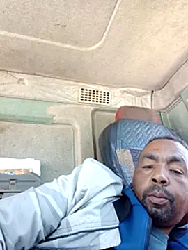 Snapshot of Bob_black chatting on March 2026 12:49:01 PM Bob black online show from March 2026 12:49:01 PM