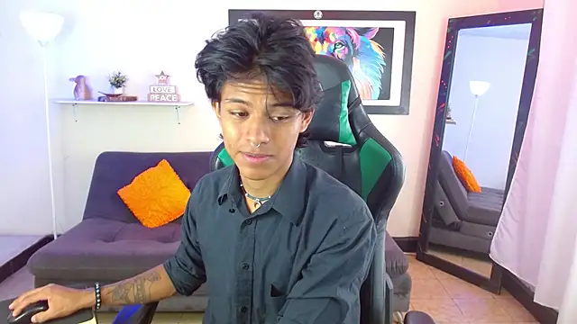 dreyk20 online show from November 2025 01:47:02 PM