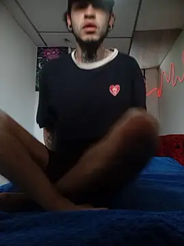 Tattoboy19cm online show from December 2025 01:38:02 PM