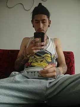 Tattoboy19cm online show from January 2026 03:39:02 PM