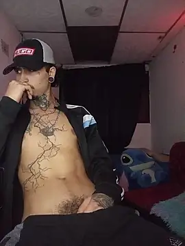 Snapshot of Tattoboy19cm chatting on June 2026 12:32:02 AM Tattoboy19cm online show from June 2026 12:32:02 AM