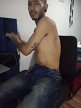 Snapshot of Tattoboy19cm chatting on July 2026 11:18:02 PM Tattoboy19cm online show from July 2026 11:18:02 PM